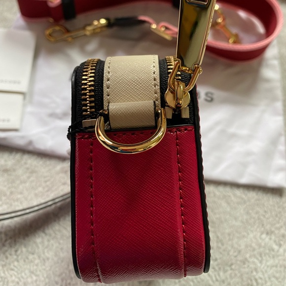 🌸SOLD🌸NEW AUTHENTIC MARC JACOBS CAMERA BAG - Picture 5 of 8